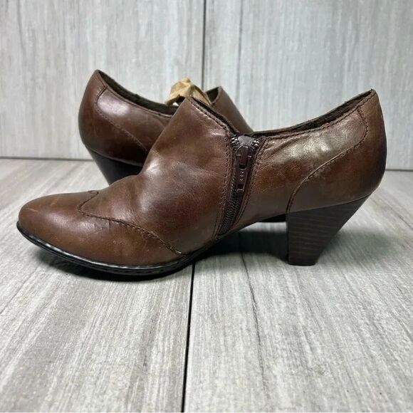 Born Heeled Ankle Boots Booties Side Zip Brown Leather Wingtip Women’s Size 6.5 - Picture 5 of 10